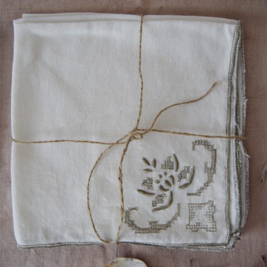 Cream Linen Napkin with Flower Motif set of 3