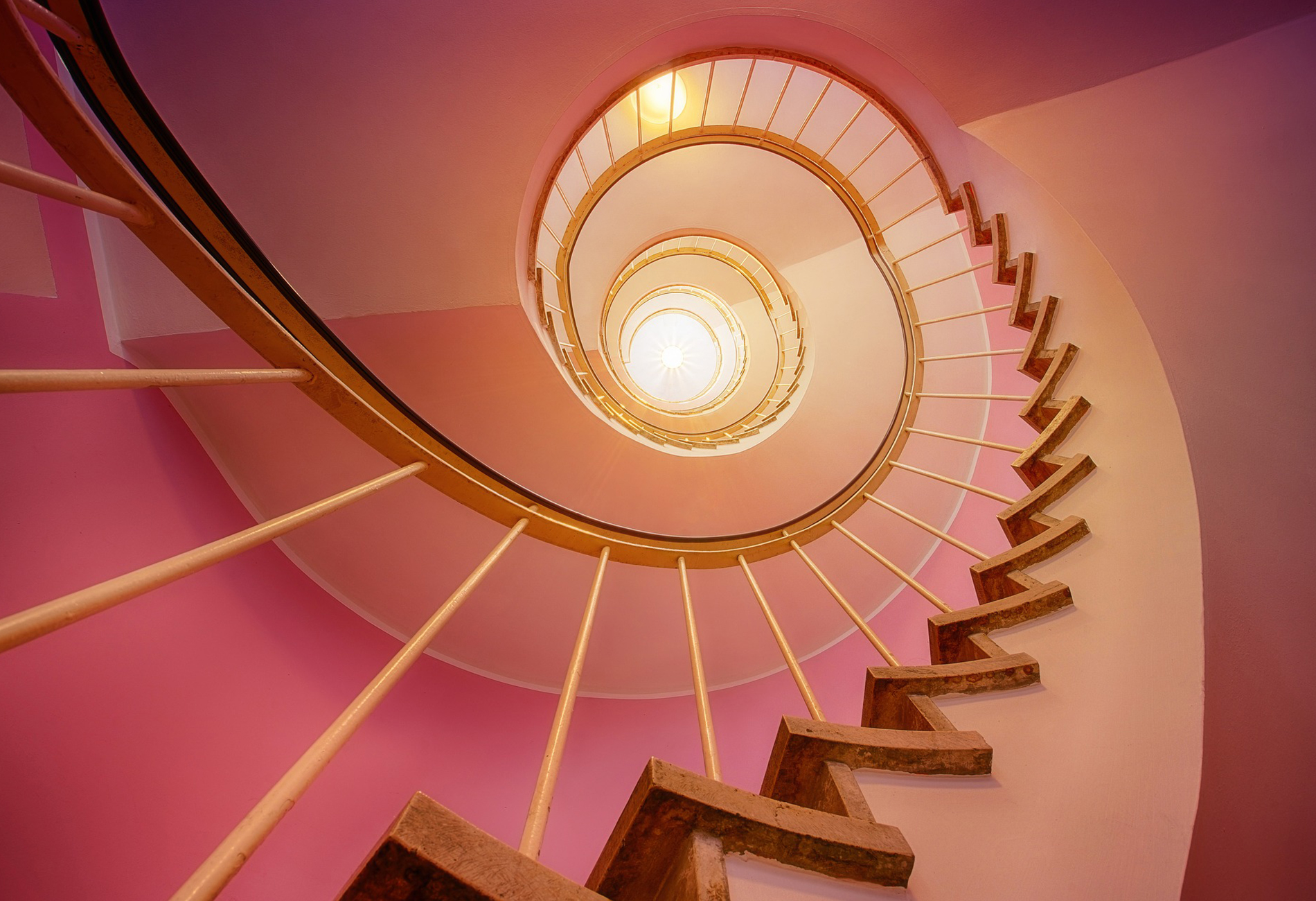 Colour Inspiration : Uplifting Ways of Using Colour in Your Home - Beautiful Heirloom Home